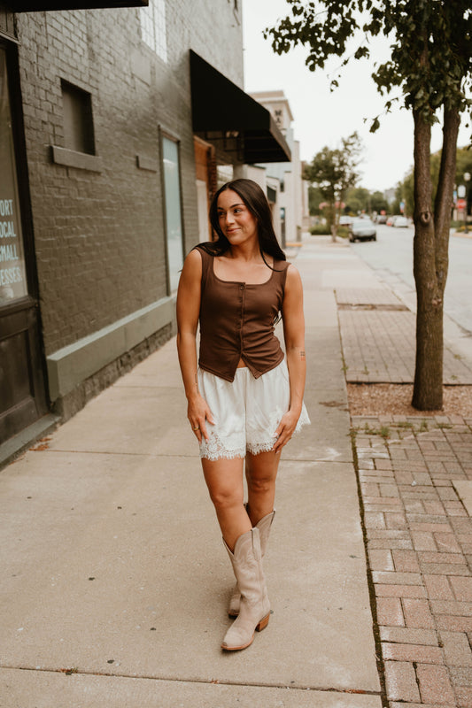 BROWN SPLIT HEM TANK TOP