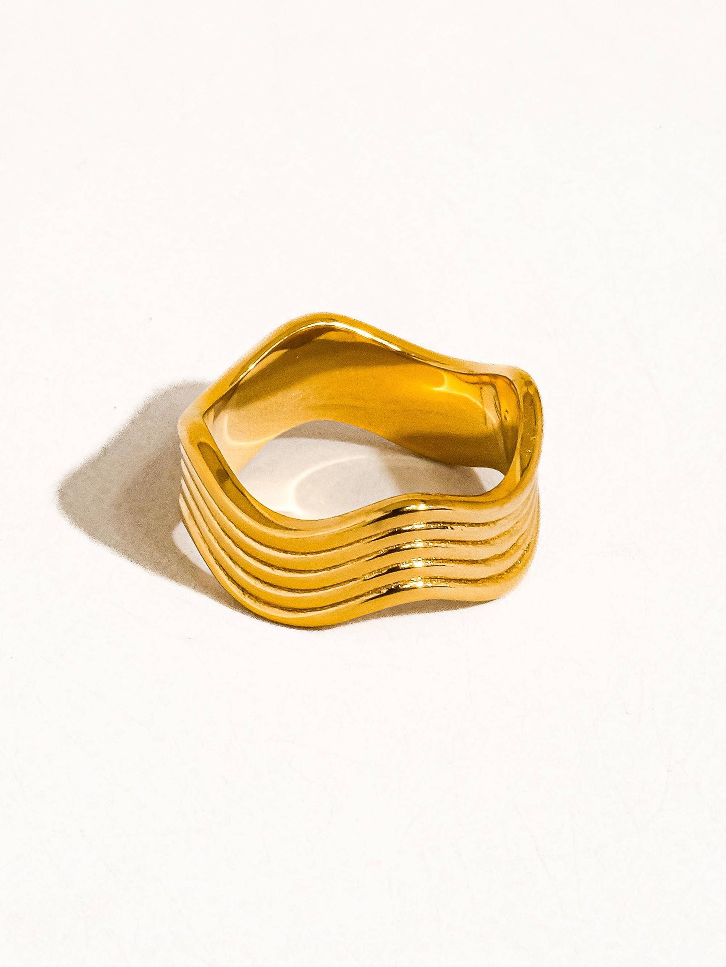 GOLD NON TARNISH WAVE RING