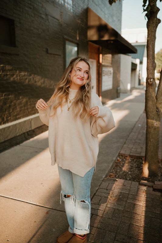 SAND SIDE SLIT SWEATER