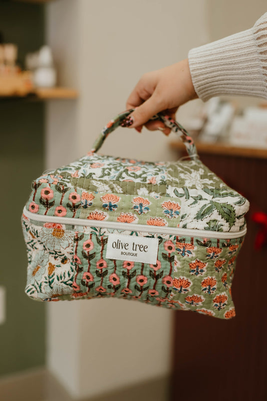 SAGE QUILTED PATCHWORK MAKEUP BAG
