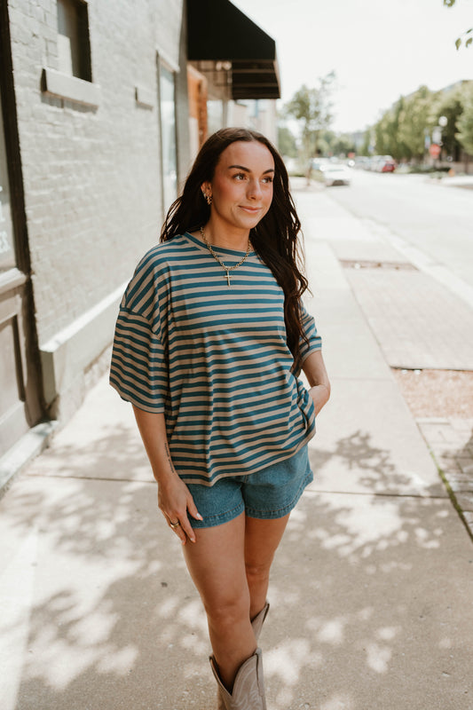 NAVY + TAN OVERSIZED BOYFRIEND TEE