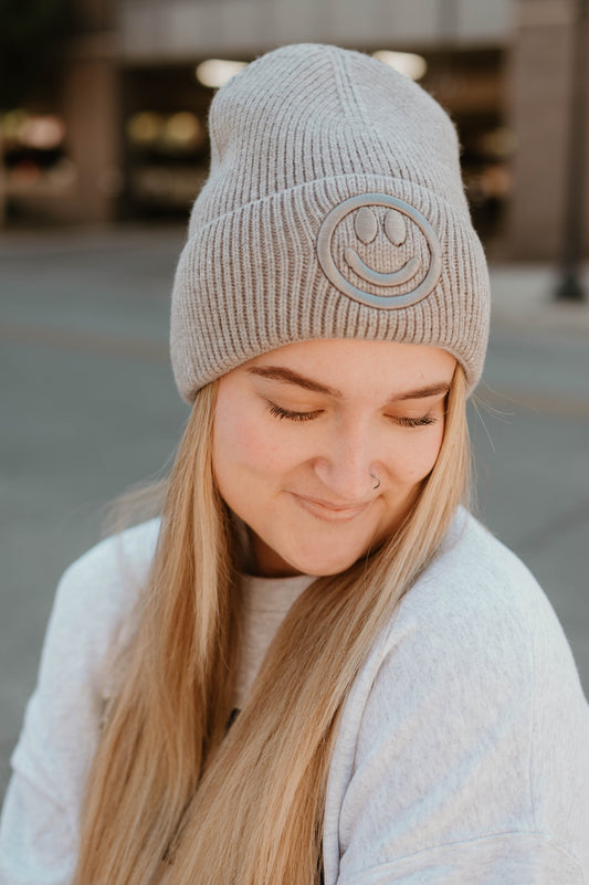 GRAY SMILEY BEANIE