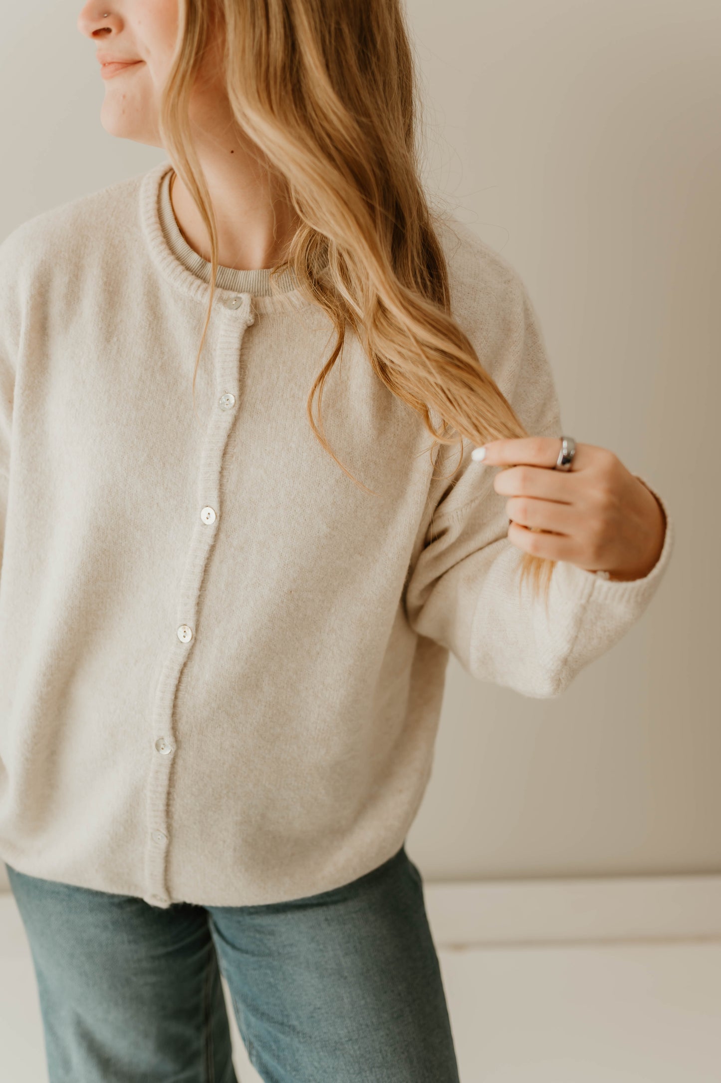 IVORY LONG SLEEVE SWEATER CARDIGAN