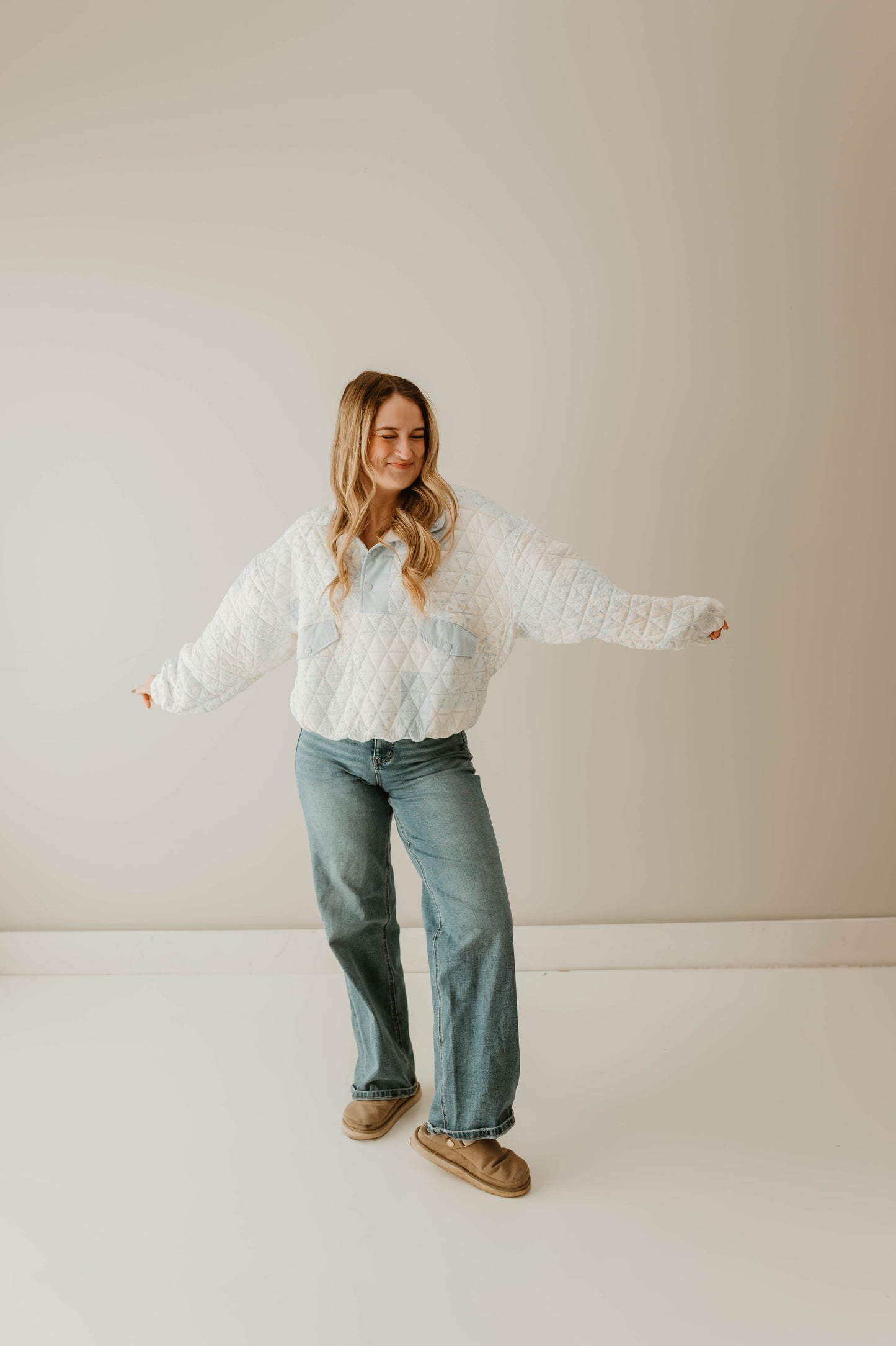 QUILTED BLUE HALF BUTTON PULLOVER