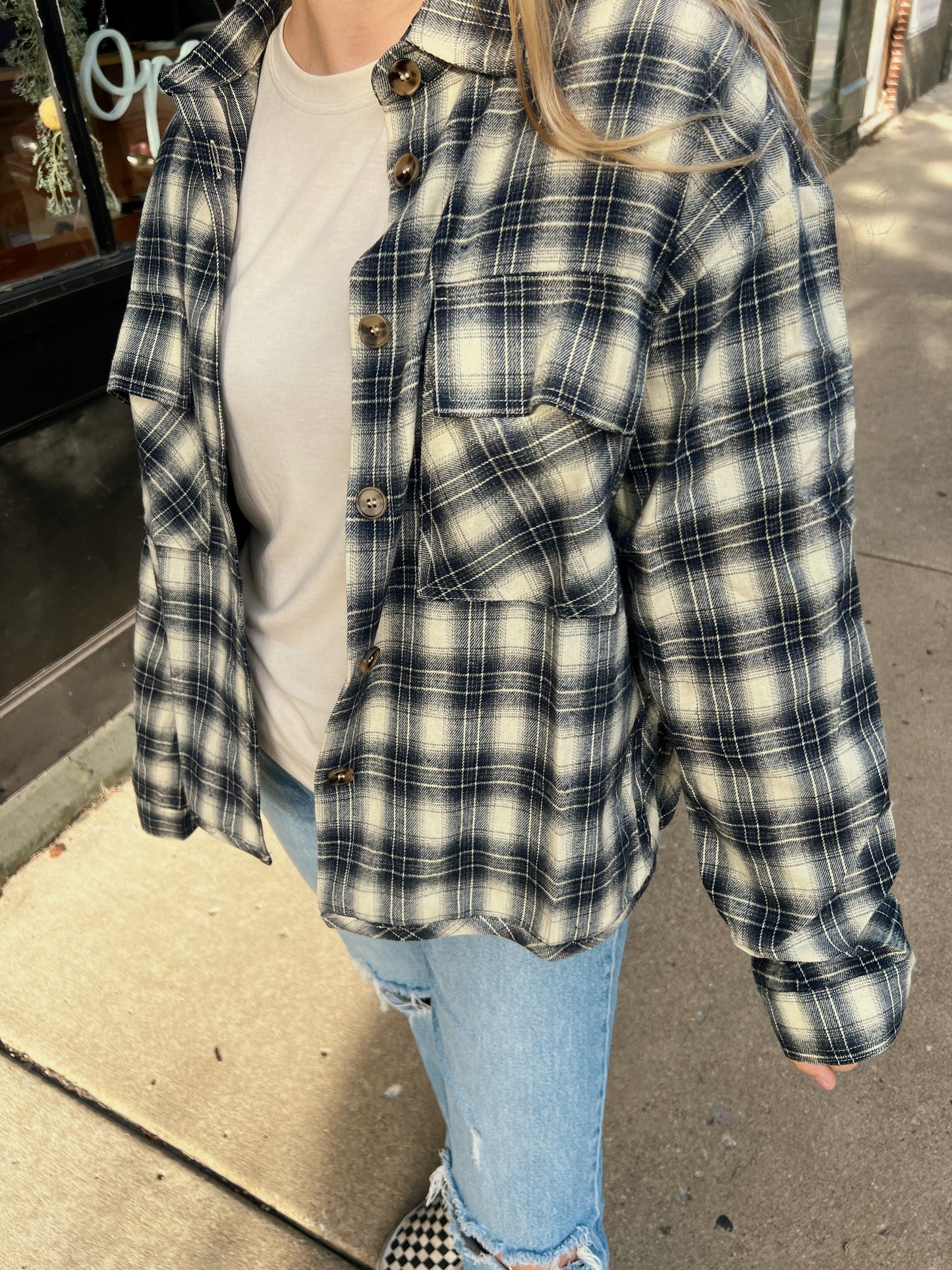 NAVY + IVORY PLAID BUTTON UP