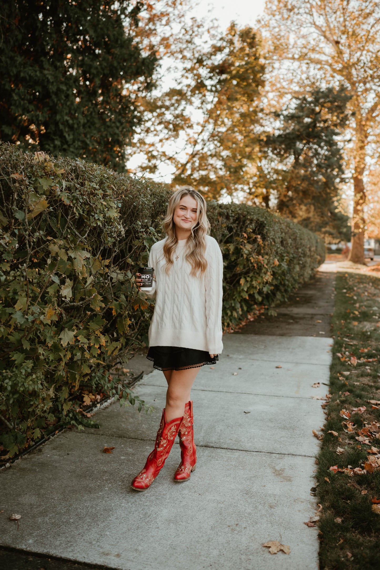 CREAM OVERSIZED CABLE KNIT SWEATER