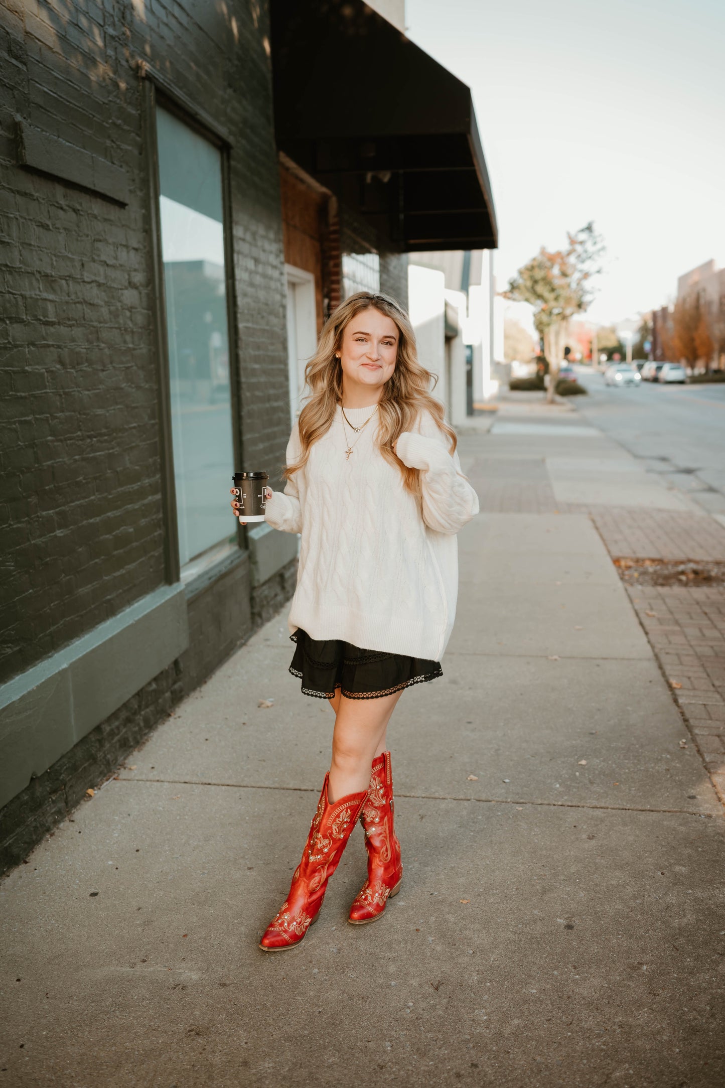 CREAM OVERSIZED CABLE KNIT SWEATER