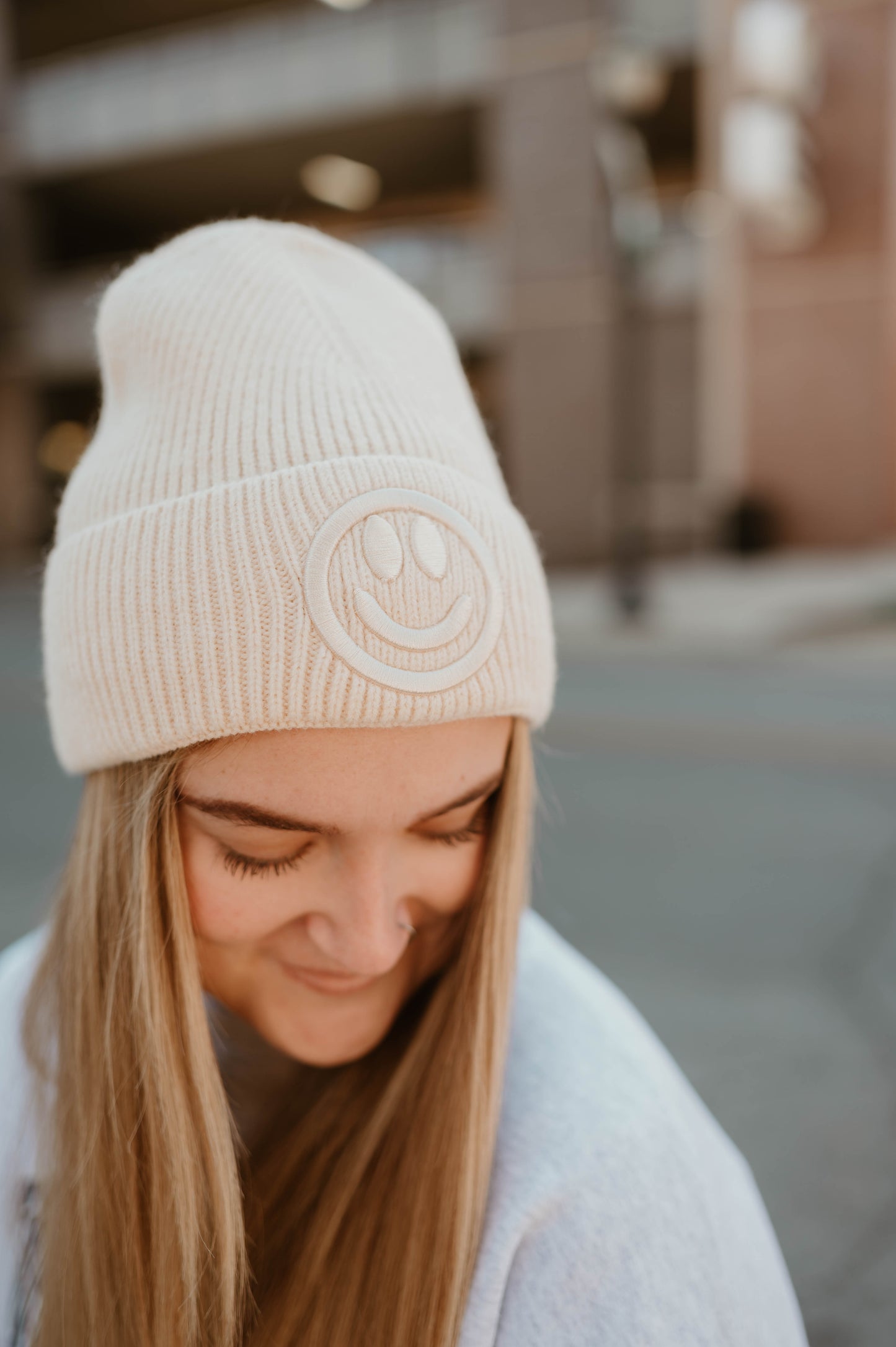 IVORY SMILEY BEANIE