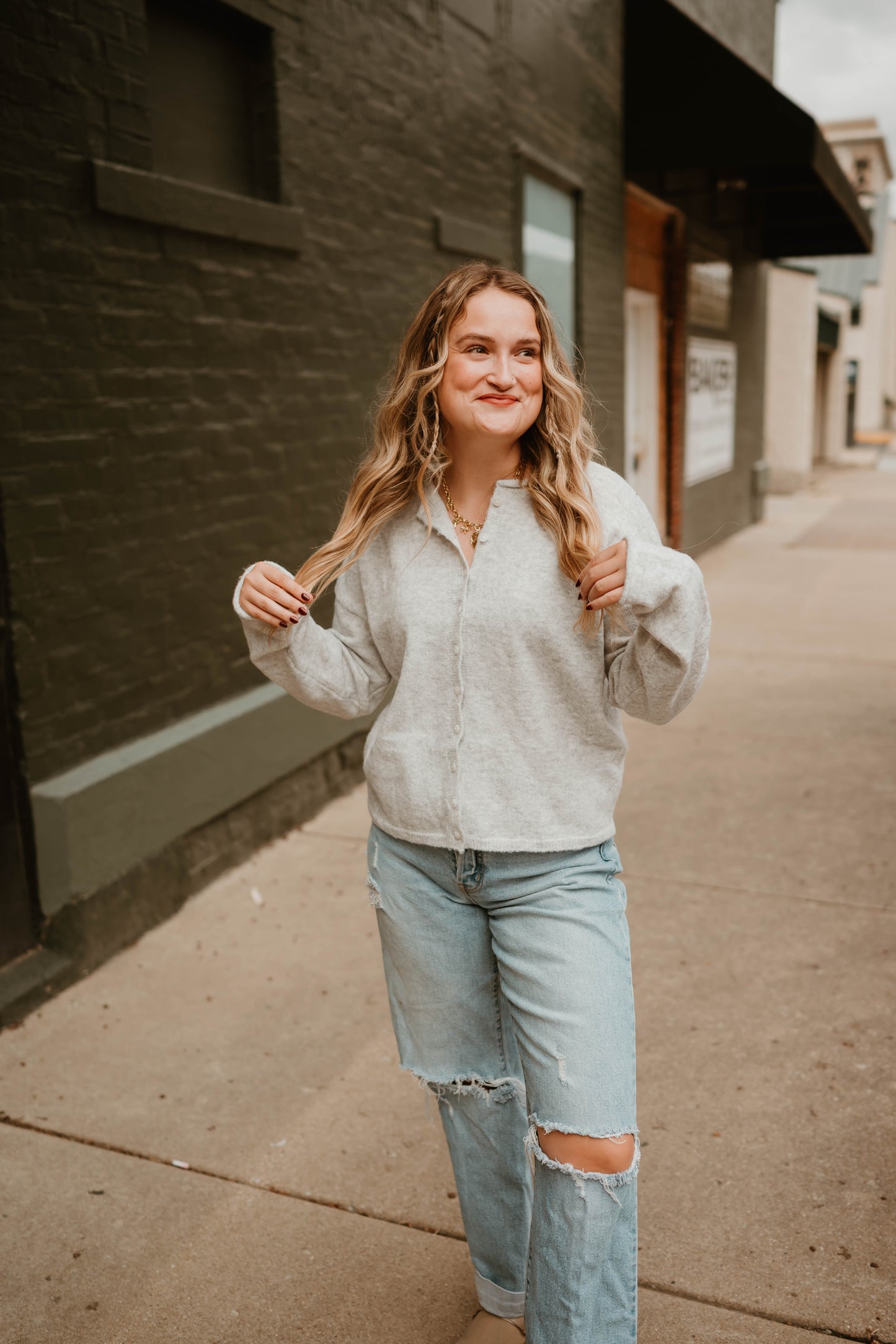 GRAY BUTTON FRONT CARDIGAN