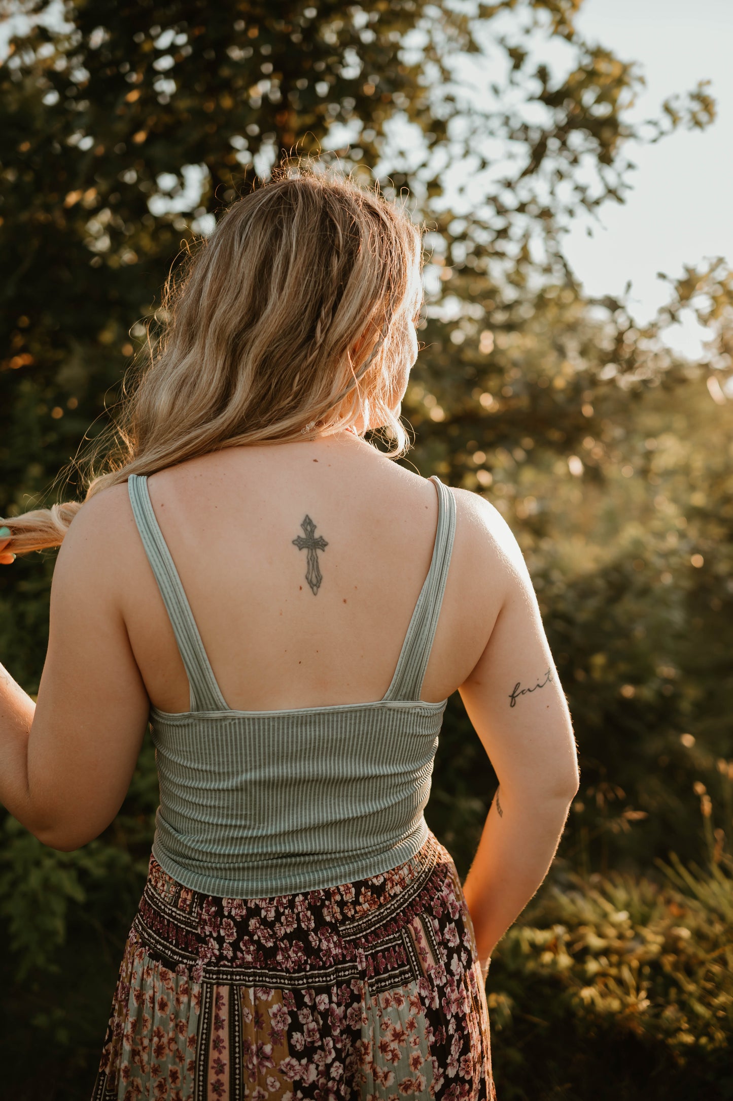 MATCHA V NECK TANK