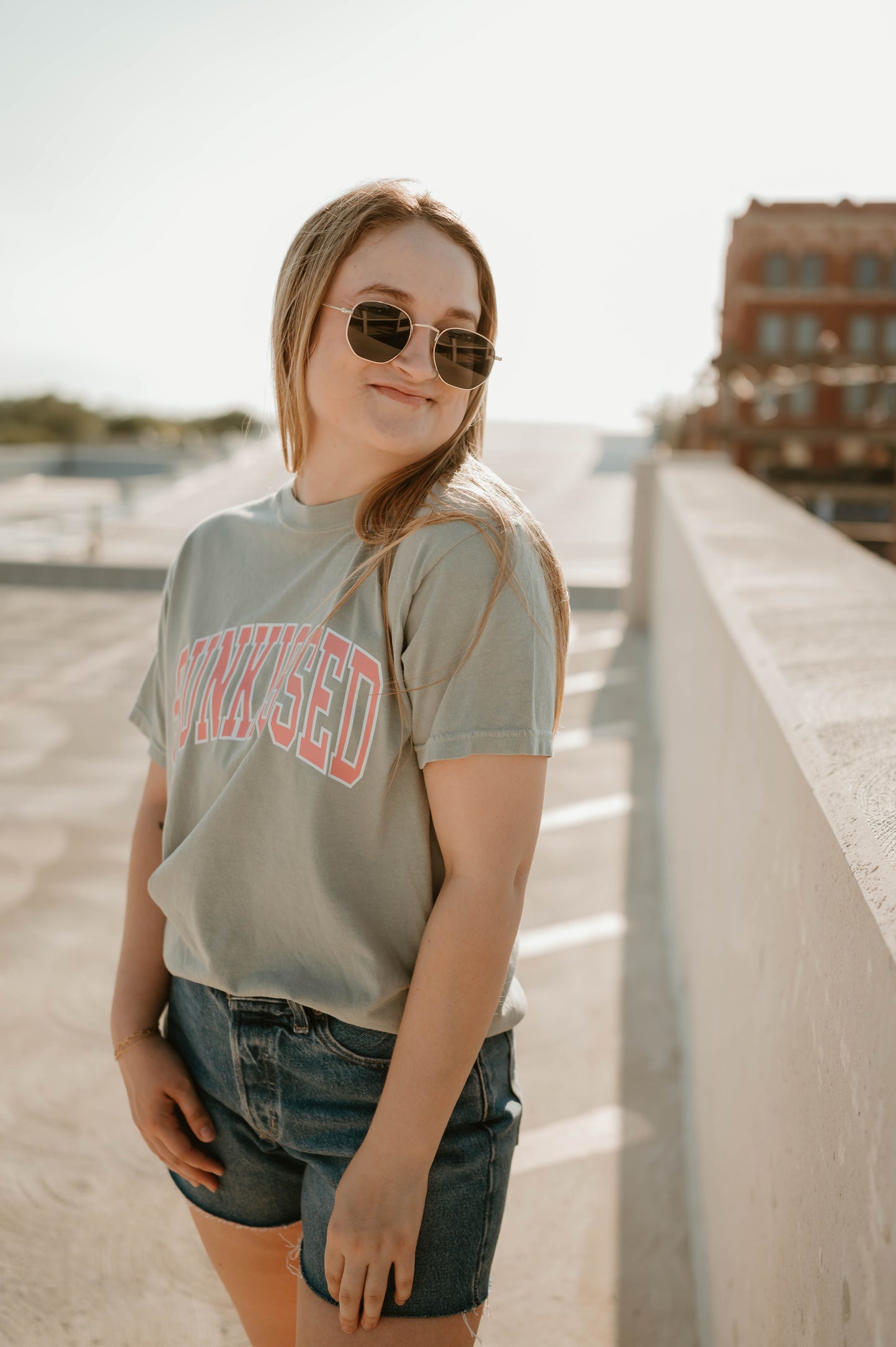 SAGE SUNKISSED GRAPHIC TEE