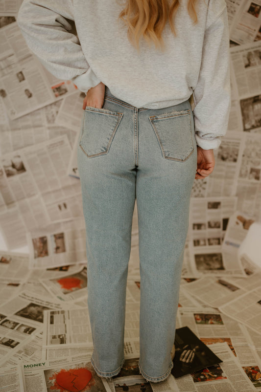 HIGH RISE DAD JEANS