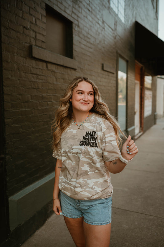 CAMO MAKE HEAVEN CROWDED TEE