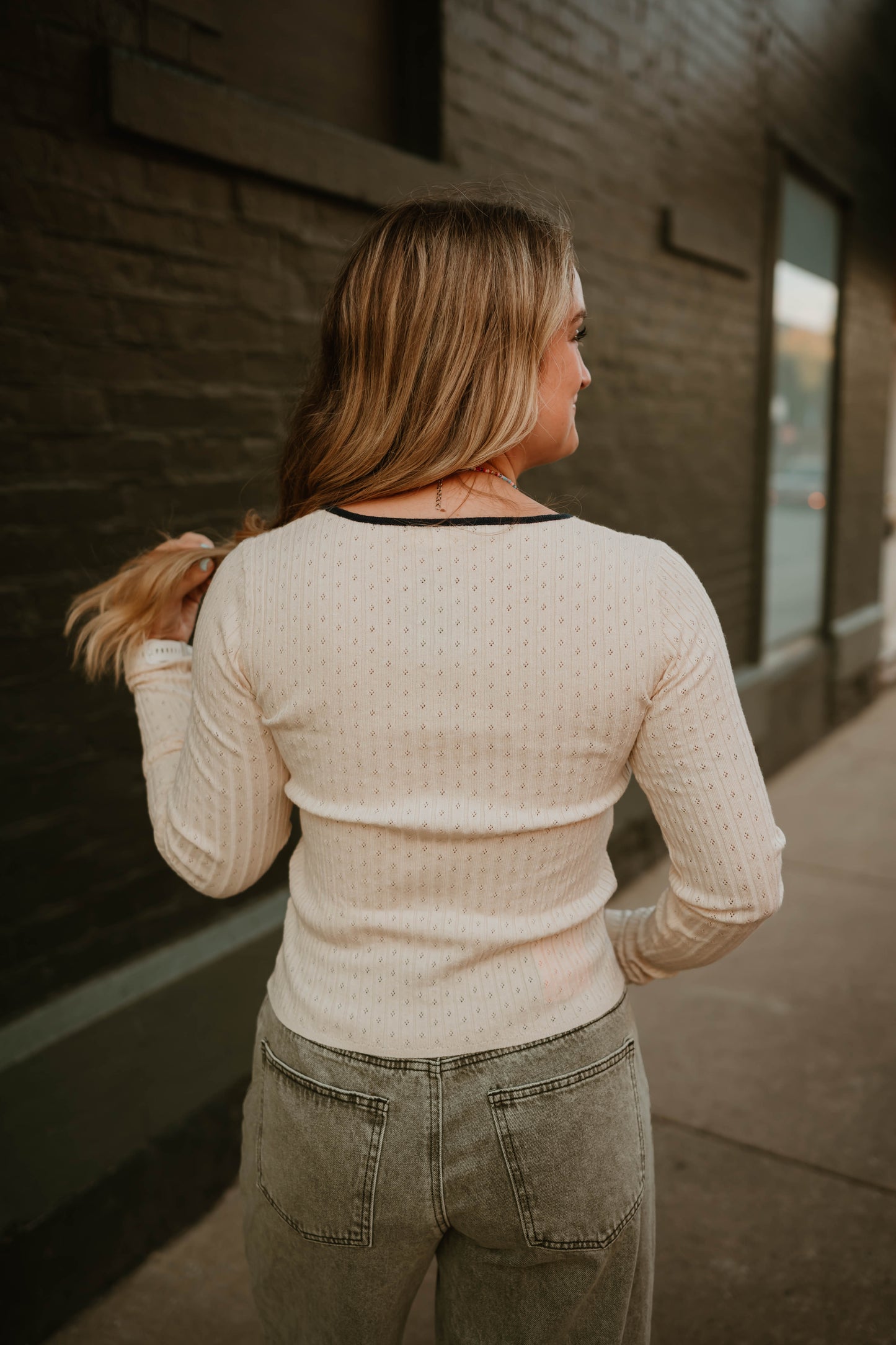 CREAM + NAVY TIE FRONT TOP