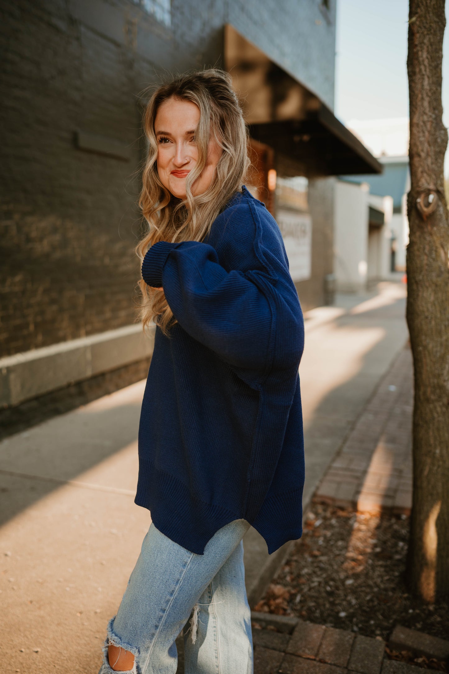 BLUE SIDE SLIT SWEATER