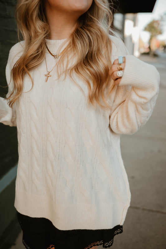 CREAM OVERSIZED CABLE KNIT SWEATER