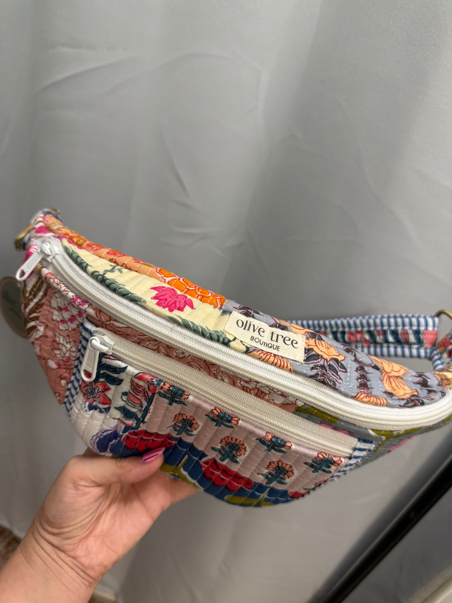 MULTI COLOR PATCH BUM BAG