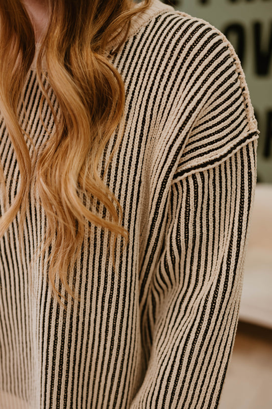 BLACK TWO TONED CHENILLE SWEATER