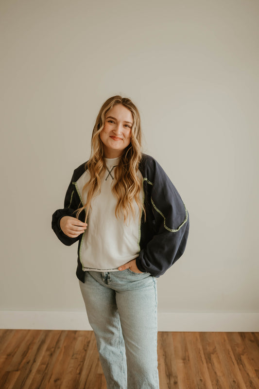 WHITE + NAVY CREWNECK PULLOVER