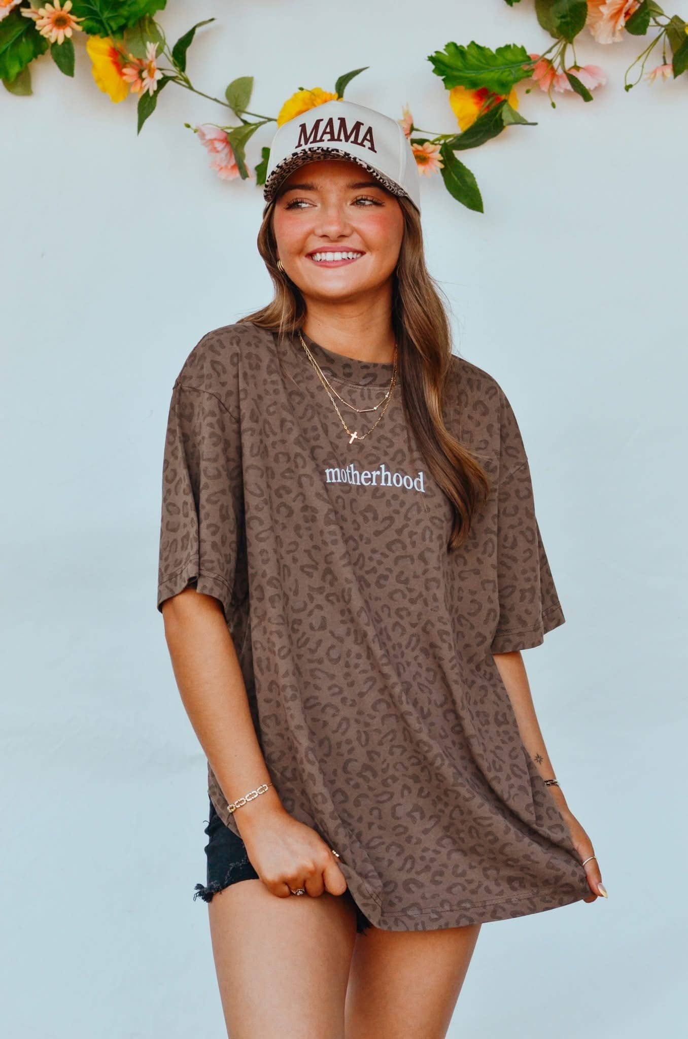 MOTHERHOOD LEOPARD GRAPHIC TEE