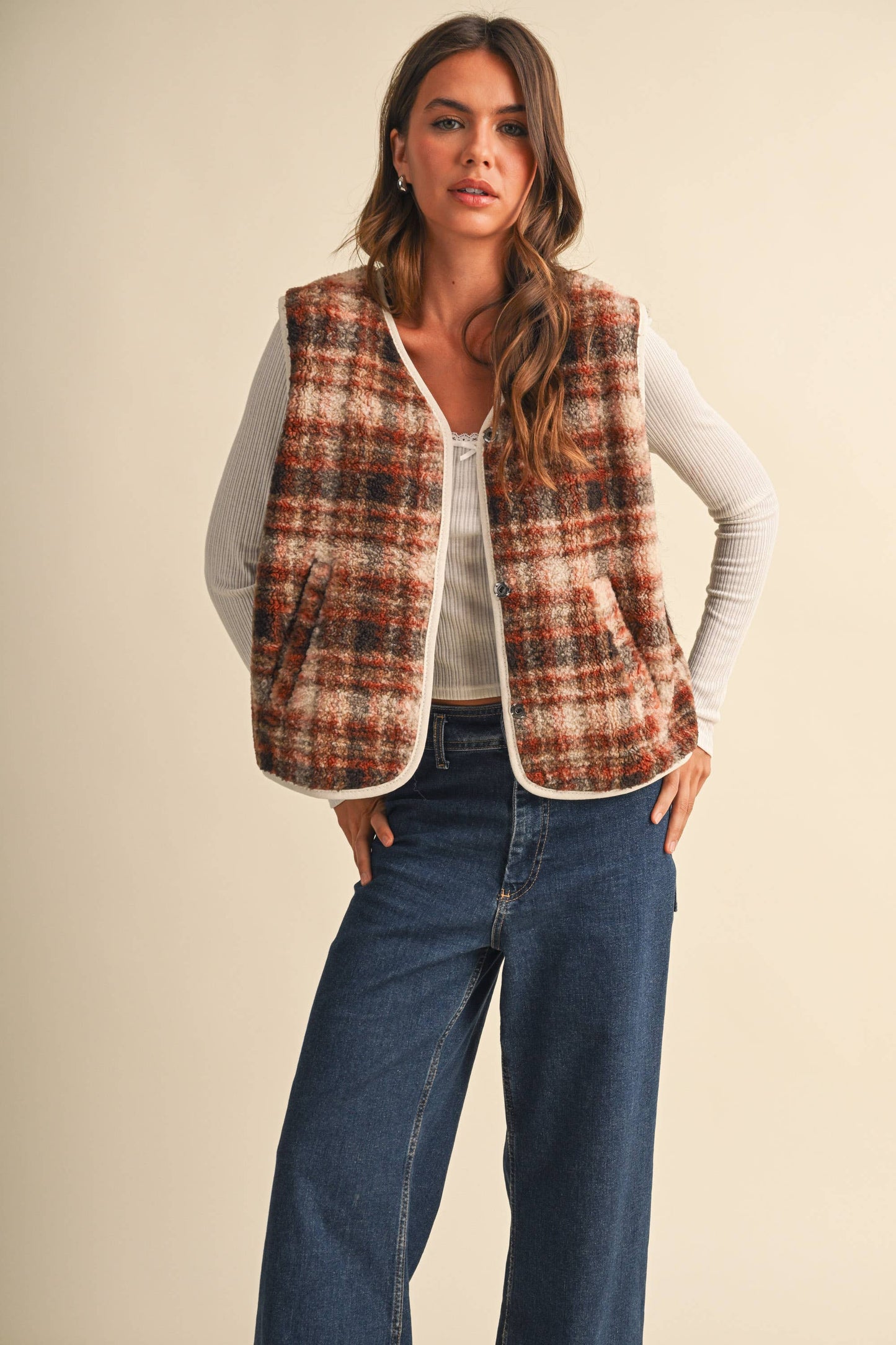 SLEEVELESS PIPING PLAID POCKET VEST