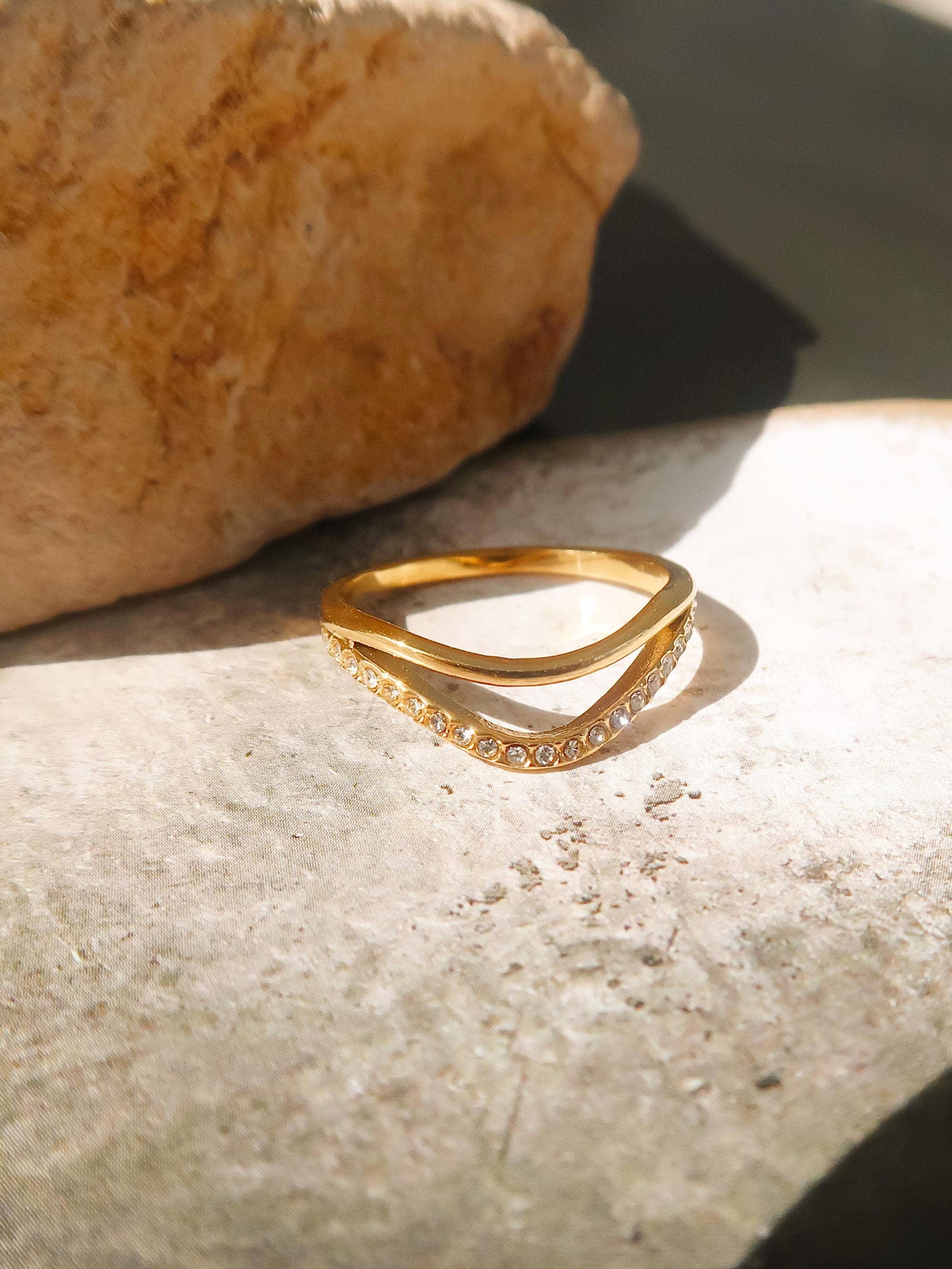 GOLD NON TARNISH DIAMOND V RING