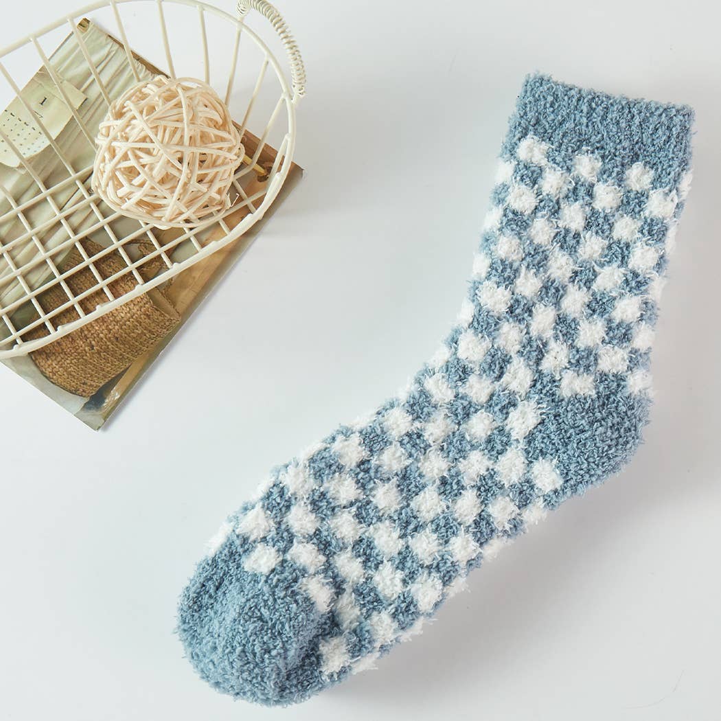 Checkerboard Pattern Fuzzy Sleep Socks