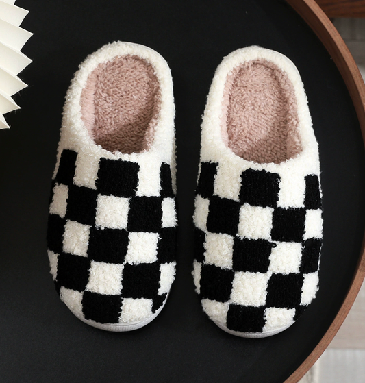 BLACK + WHITE CHECKERED SLIPPERS