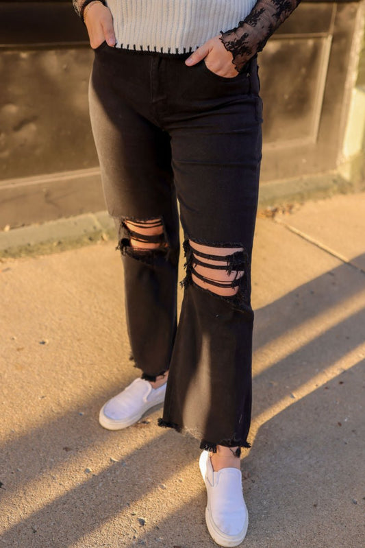 BLACK DISTRESSED CROPPED JEANS