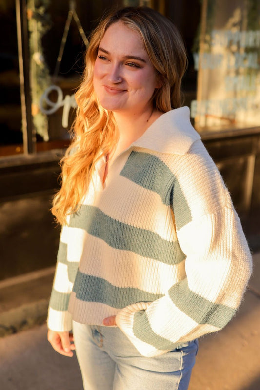 IVORY + BLUE COLLARED SWEATER