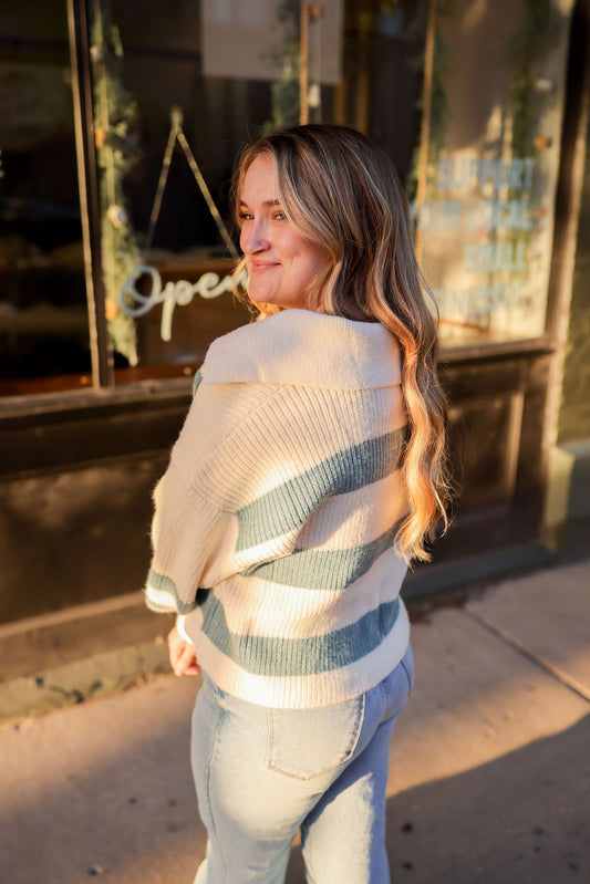 IVORY + BLUE COLLARED SWEATER